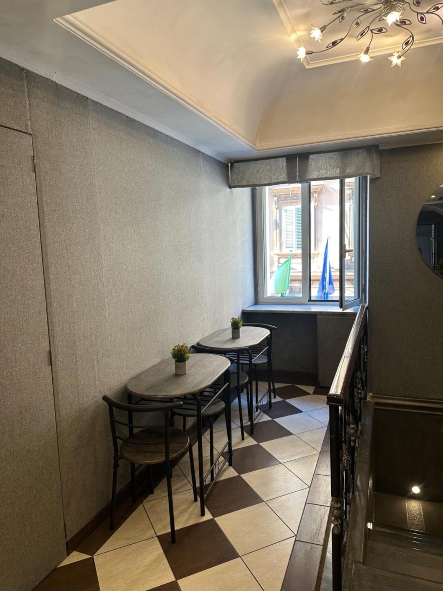 Smart Station Hotel Неаполь Экстерьер фото